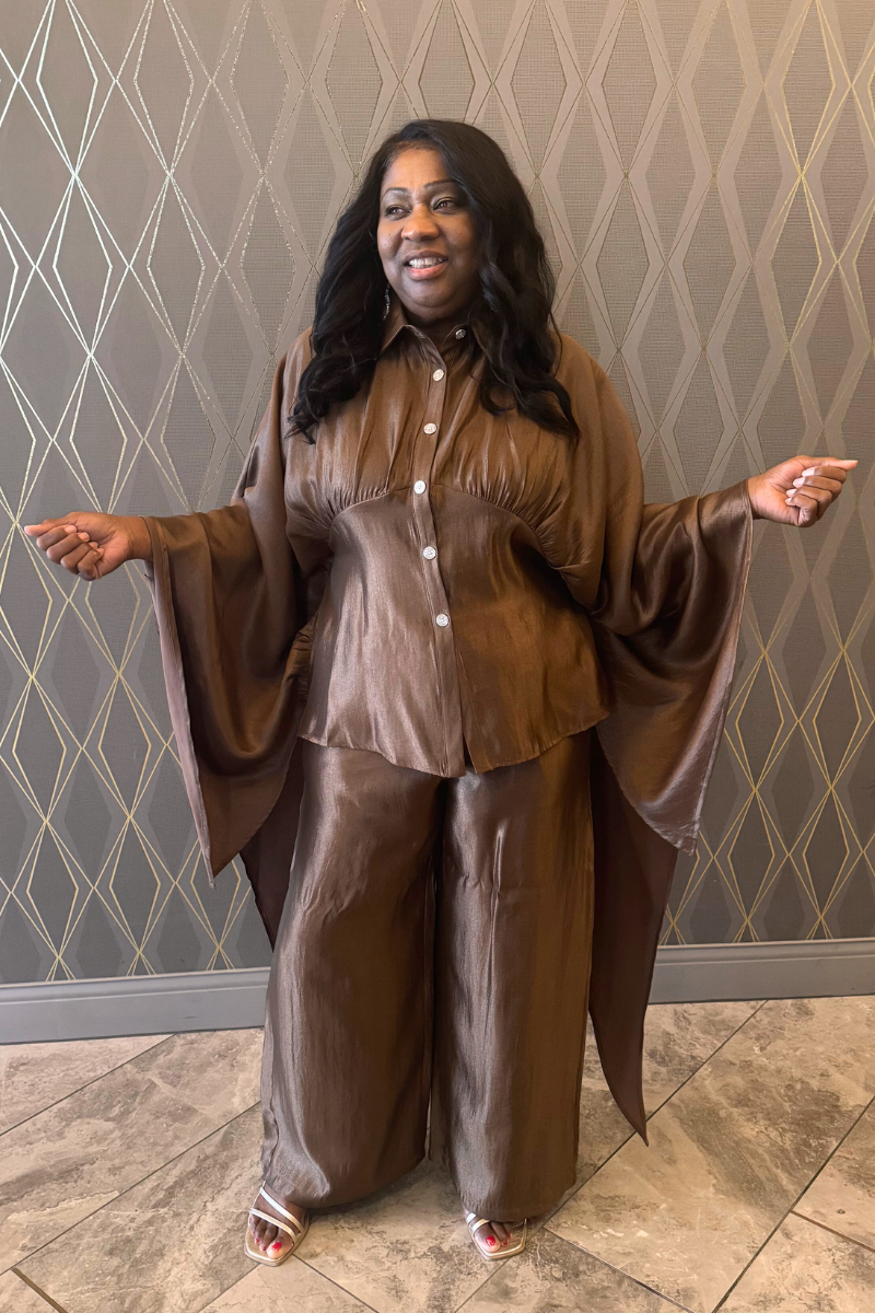 Radiance Brown  2pc Ensemble