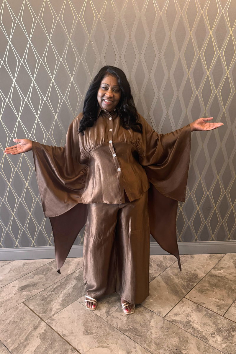 Radiance Brown  2pc Ensemble